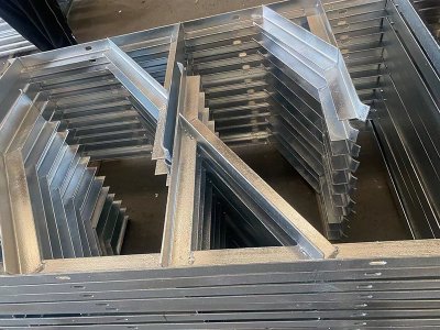 熱浸鋅三角層架